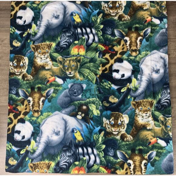 Animals Pattern Soft Fleece Small Throw Blanket for Indoors L33.5" x W27.5" - Picture 1 of 7
